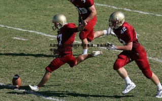 九游娱乐-雄鹿围绕字母哥重建，自由球员市场迎来重磅目标